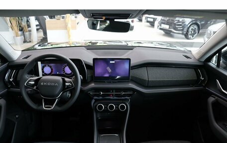 Skoda Kodiaq, 2025 год, 5 000 000 рублей, 10 фотография