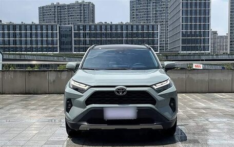 Toyota RAV4, 2022 год, 2 970 000 рублей, 2 фотография