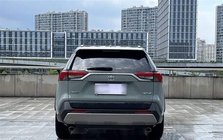 Toyota RAV4, 2022 год, 2 970 000 рублей, 7 фотография