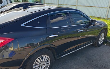Honda Crosstour I рестайлинг, 2014 год, 1 950 000 рублей, 2 фотография