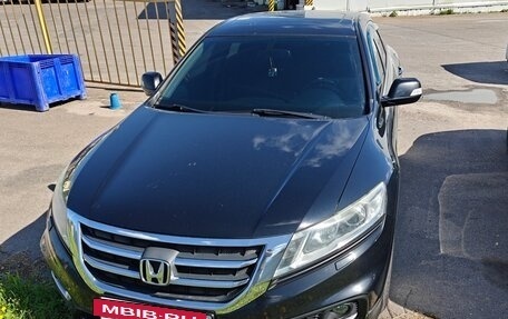 Honda Crosstour I рестайлинг, 2014 год, 1 950 000 рублей, 3 фотография