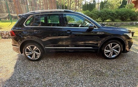 Volkswagen Tiguan II, 2022 год, 3 550 000 рублей, 4 фотография
