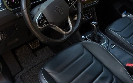 Volkswagen Tiguan II, 2022 год, 3 550 000 рублей, 11 фотография