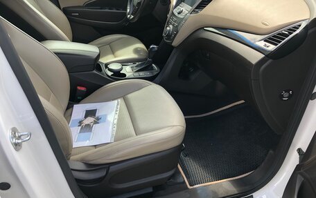 Hyundai Santa Fe III рестайлинг, 2013 год, 1 790 000 рублей, 24 фотография