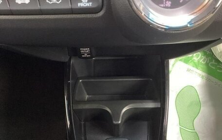 Honda Fit Shuttle I рестайлинг, 2012 год, 905 000 рублей, 22 фотография