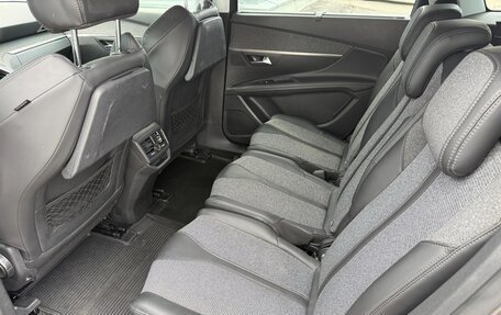 Peugeot 5008 II, 2018 год, 1 850 000 рублей, 10 фотография