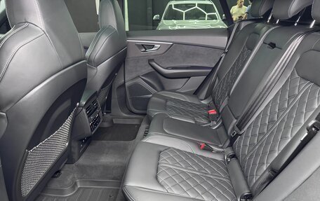 Audi Q8 I, 2023 год, 12 000 000 рублей, 17 фотография
