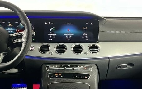 Mercedes-Benz E-Класс, 2020 год, 5 998 000 рублей, 26 фотография
