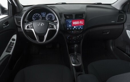 Hyundai Solaris II рестайлинг, 2013 год, 925 000 рублей, 6 фотография