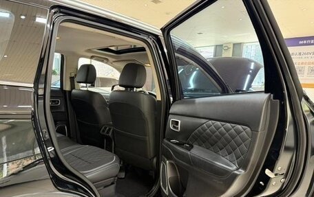 Mitsubishi Outlander III рестайлинг 3, 2021 год, 2 450 000 рублей, 22 фотография