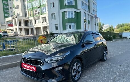 KIA cee'd III, 2018 год, 1 590 000 рублей, 2 фотография