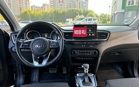 KIA cee'd III, 2018 год, 1 590 000 рублей, 32 фотография