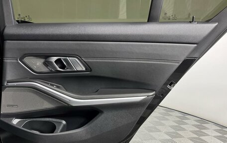 BMW 3 серия, 2019 год, 3 995 000 рублей, 30 фотография