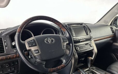 Toyota Land Cruiser 200, 2011 год, 3 553 500 рублей, 12 фотография
