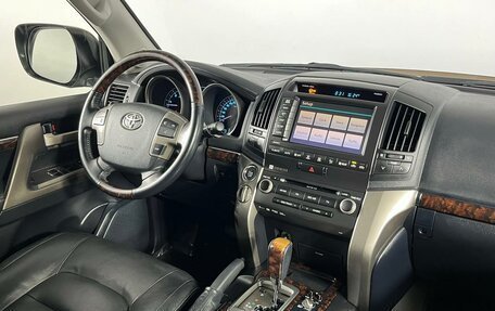 Toyota Land Cruiser 200, 2011 год, 3 553 500 рублей, 14 фотография