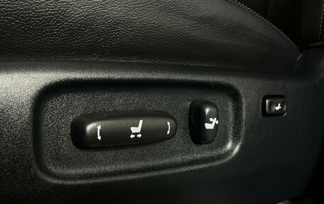 Toyota Land Cruiser 200, 2011 год, 3 553 500 рублей, 26 фотография