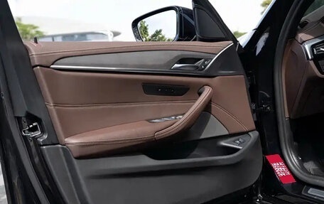 BMW 5 серия, 2023 год, 12 фотография