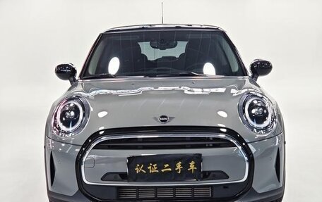 MINI Hatch, 2021 год, 1 950 000 рублей, 8 фотография