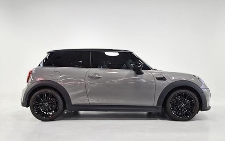 MINI Hatch, 2021 год, 1 950 000 рублей, 6 фотография