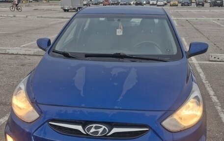 Hyundai Solaris II рестайлинг, 2011 год, 680 000 рублей, 17 фотография
