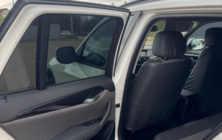 BMW X1, 2011 год, 1 200 000 рублей, 10 фотография