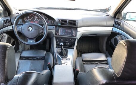BMW 5 серия, 2001 год, 550 000 рублей, 8 фотография