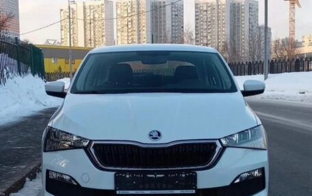 Skoda Rapid II, 2022 год, 1 650 000 рублей, 4 фотография