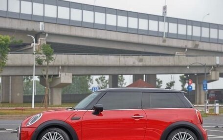 MINI Hatch, 2021 год, 1 880 000 рублей, 3 фотография