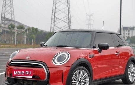 MINI Hatch, 2021 год, 1 880 000 рублей, 2 фотография
