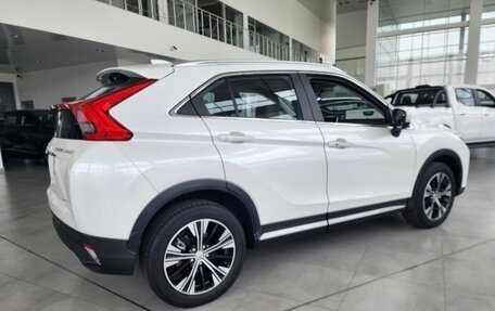 Mitsubishi Eclipse Cross, 2022 год, 2 800 000 рублей, 5 фотография
