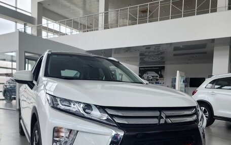 Mitsubishi Eclipse Cross, 2022 год, 2 800 000 рублей, 3 фотография
