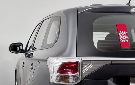 Mitsubishi Outlander III рестайлинг 3, 2014 год, 1 375 000 рублей, 9 фотография