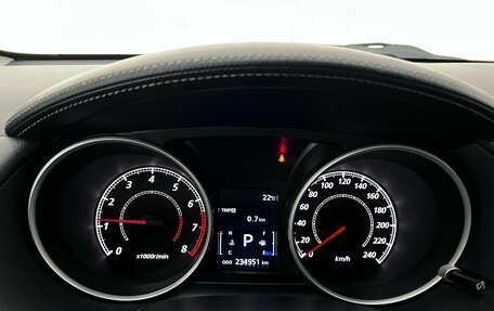 Mitsubishi Outlander III рестайлинг 3, 2010 год, 1 240 000 рублей, 12 фотография
