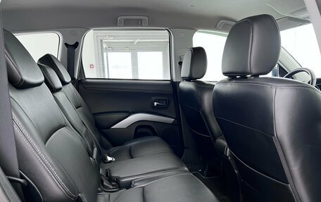 Mitsubishi Outlander III рестайлинг 3, 2010 год, 1 240 000 рублей, 33 фотография