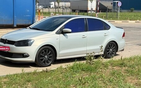 Volkswagen Polo VI (EU Market), 2014 год, 1 050 000 рублей, 2 фотография