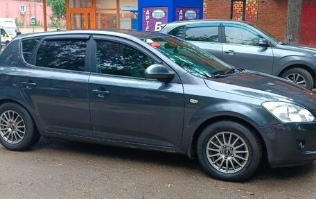 KIA cee'd I рестайлинг, 2009 год, 800 000 рублей, 18 фотография
