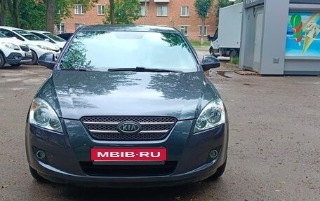 KIA cee'd I рестайлинг, 2009 год, 800 000 рублей, 8 фотография