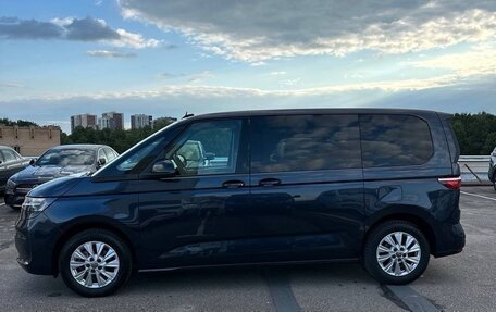Volkswagen Multivan, 2021 год, 4 900 000 рублей, 5 фотография