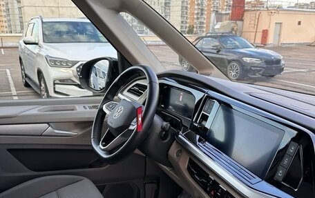 Volkswagen Multivan, 2021 год, 4 900 000 рублей, 10 фотография