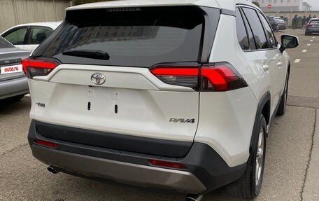 Toyota RAV4, 2024 год, 2 700 000 рублей, 6 фотография