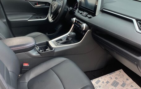 Toyota RAV4, 2024 год, 2 700 000 рублей, 11 фотография