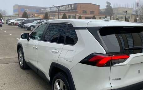 Toyota RAV4, 2024 год, 2 700 000 рублей, 5 фотография