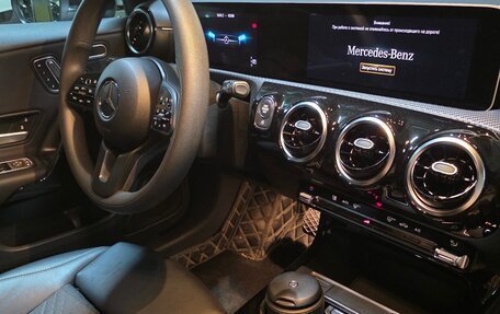 Mercedes-Benz A-Класс, 2020 год, 3 490 000 рублей, 15 фотография