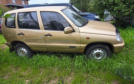 Chevrolet Niva I рестайлинг, 2004 год, 150 000 рублей, 7 фотография