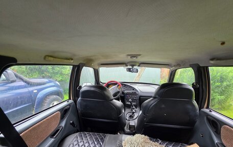 Chevrolet Niva I рестайлинг, 2004 год, 150 000 рублей, 12 фотография
