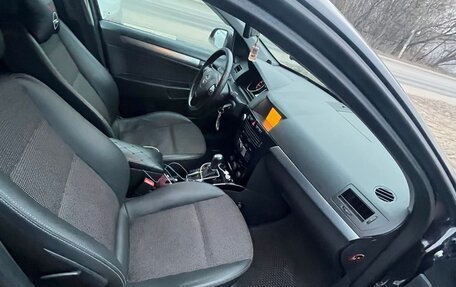 Opel Astra J, 2010 год, 530 000 рублей, 4 фотография