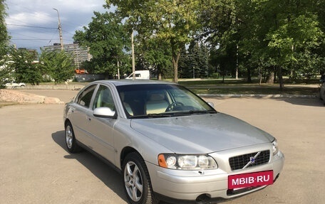 Volvo S60 III, 2002 год, 385 000 рублей, 2 фотография
