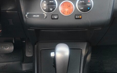 Nissan Tiida, 2010 год, 760 000 рублей, 7 фотография