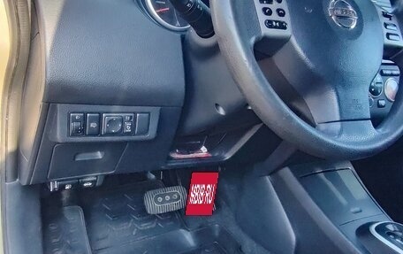 Nissan Tiida, 2010 год, 760 000 рублей, 9 фотография