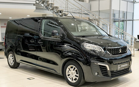 Peugeot Traveller I, 2022 год, 2 899 000 рублей, 3 фотография